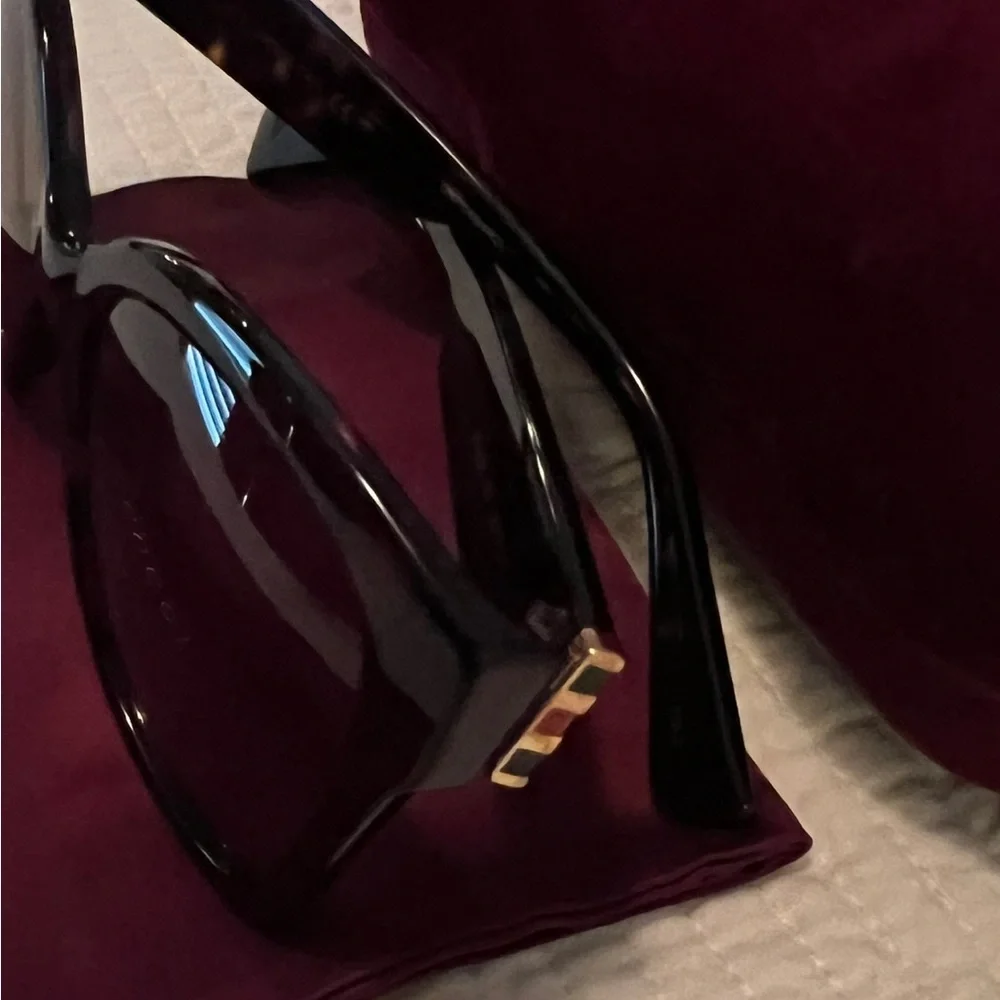 Gucci sunglasses - Picture 2 of 6